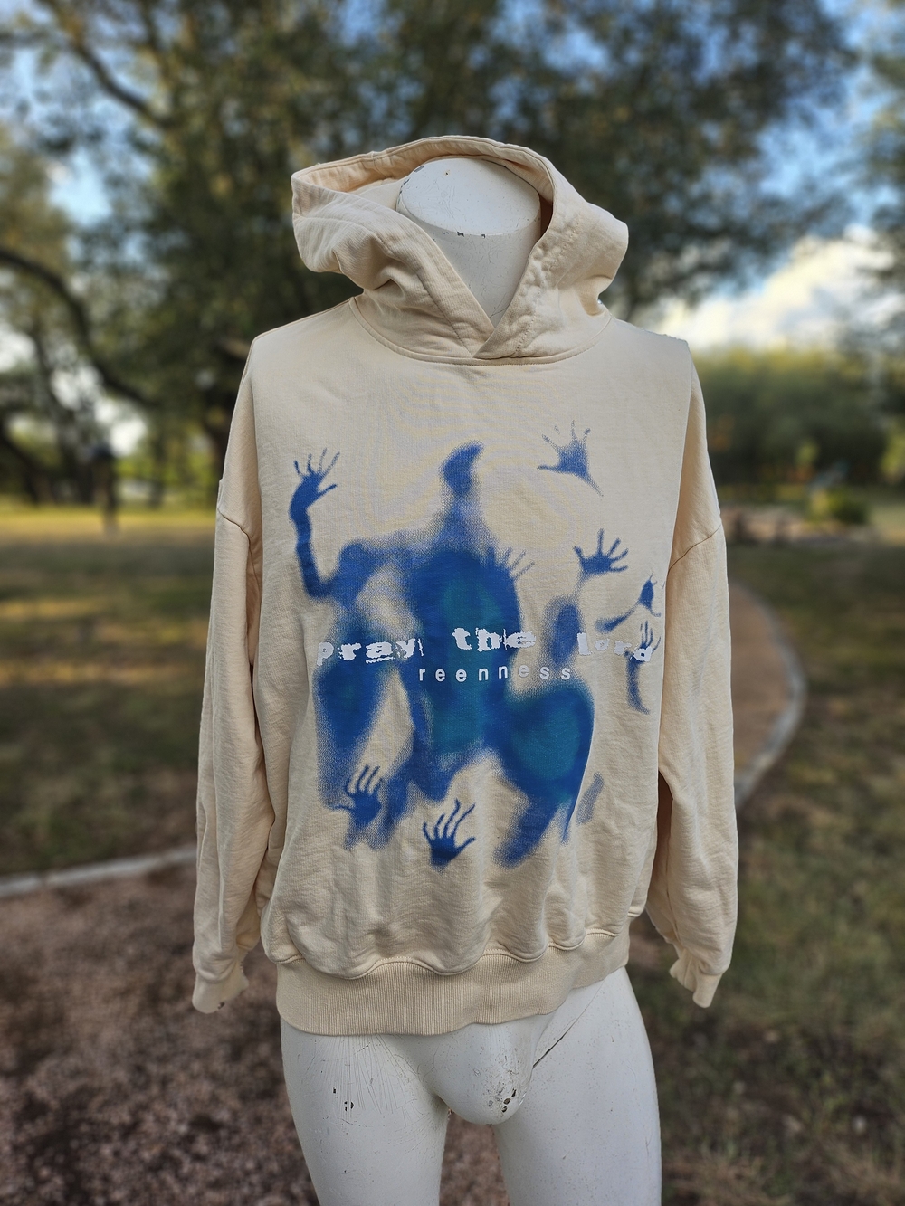 Vamtac (or Aelfric Eden) "Pray The Lord" Reenness  Cream Hoodie, Y2K M